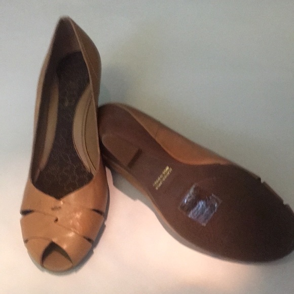 NWOT Kenneth Cole Reaction leather wedge shoe - Picture 12 of 12